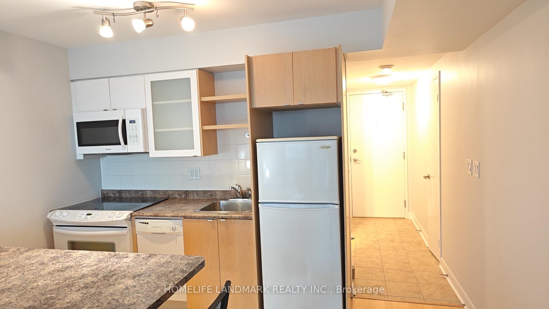 Photo 2 of Unit 1409, 600 Fleet Street, Toronto, Niagara — HOMEH
