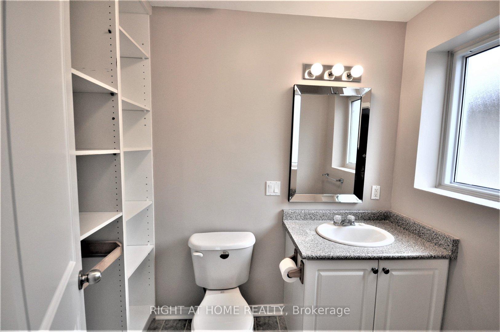 Photo 8 of 54 Rose Street, Barrie, Wellington — HOMEH