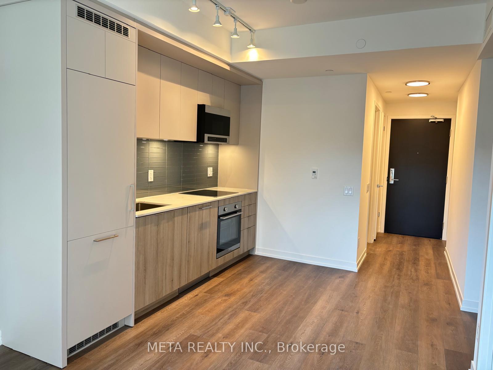 Front of Unit 212, 863 St. Clair Avenue W