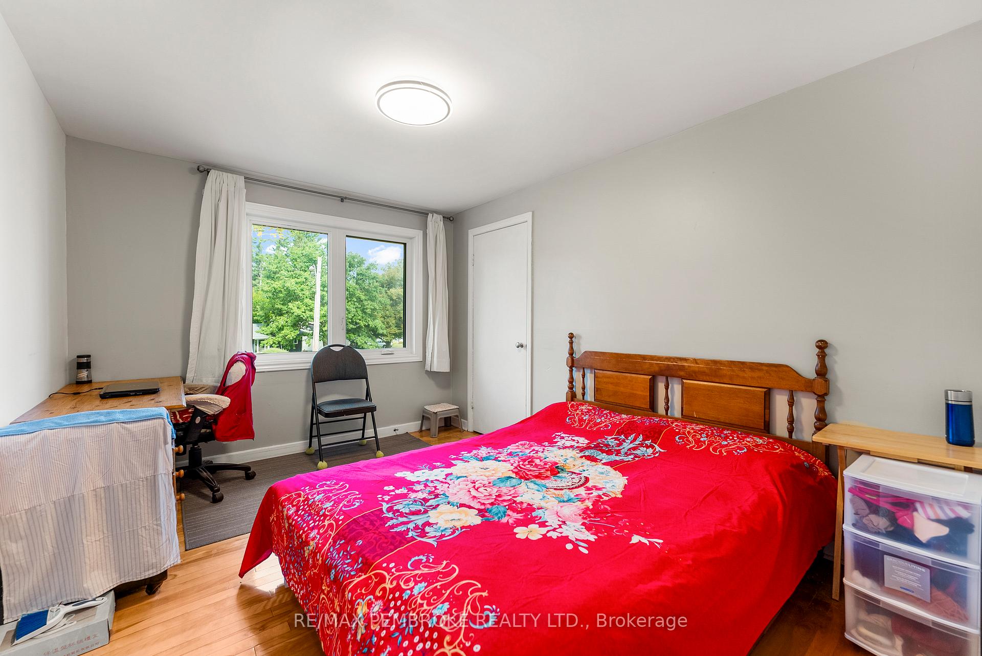 Photo 25 of 11 Frontenac Crescent, Deep River — HOMEH
