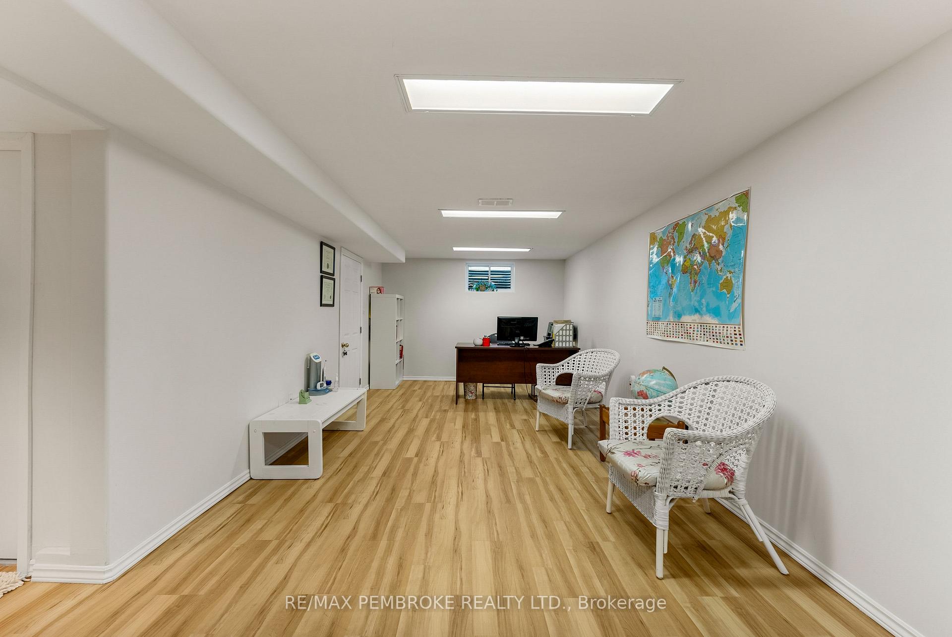 Photo 31 of 11 Frontenac Crescent, Deep River — HOMEH