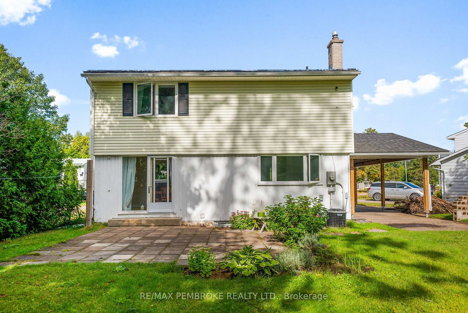 Photo 46 of 11 Frontenac Crescent, Deep River — HOMEH
