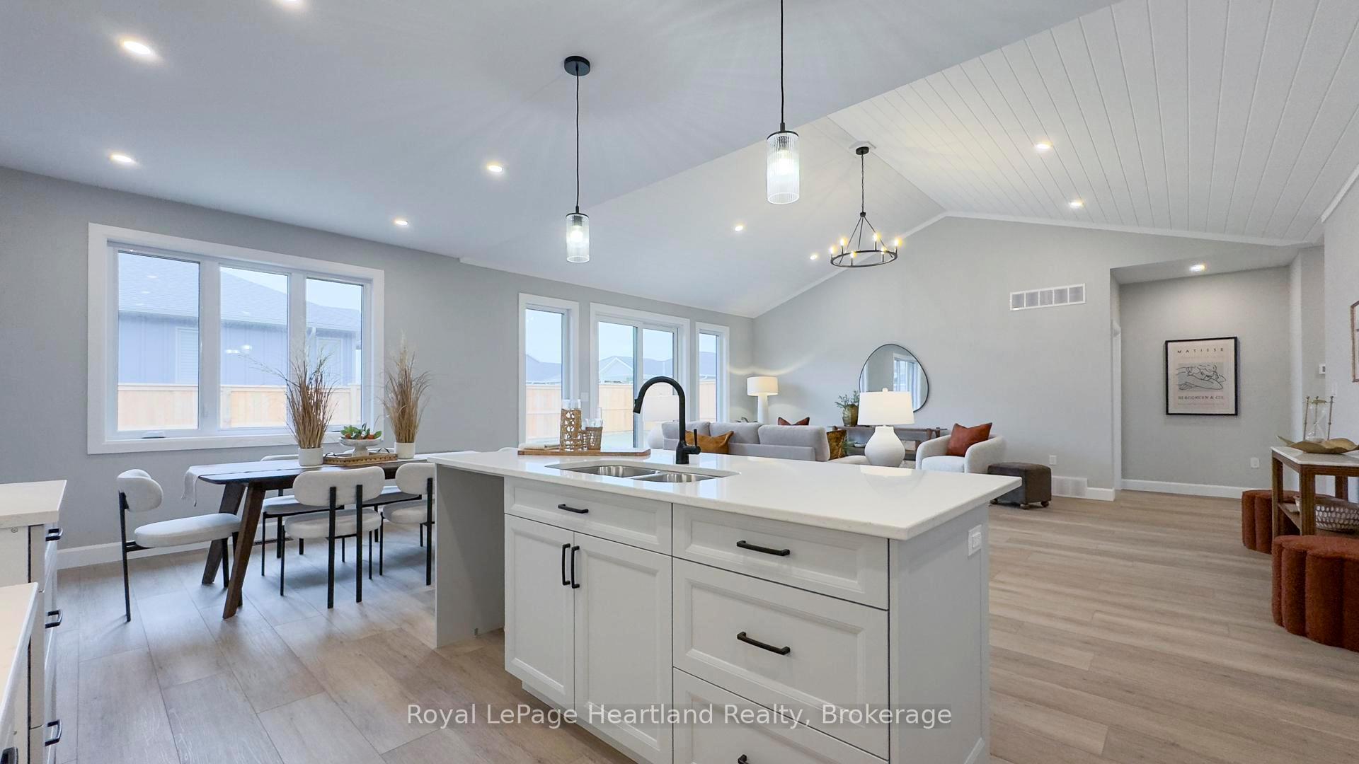 Photo 22 of 455 Woodridge Drive, Goderich, Goderich (Town) — HOMEH