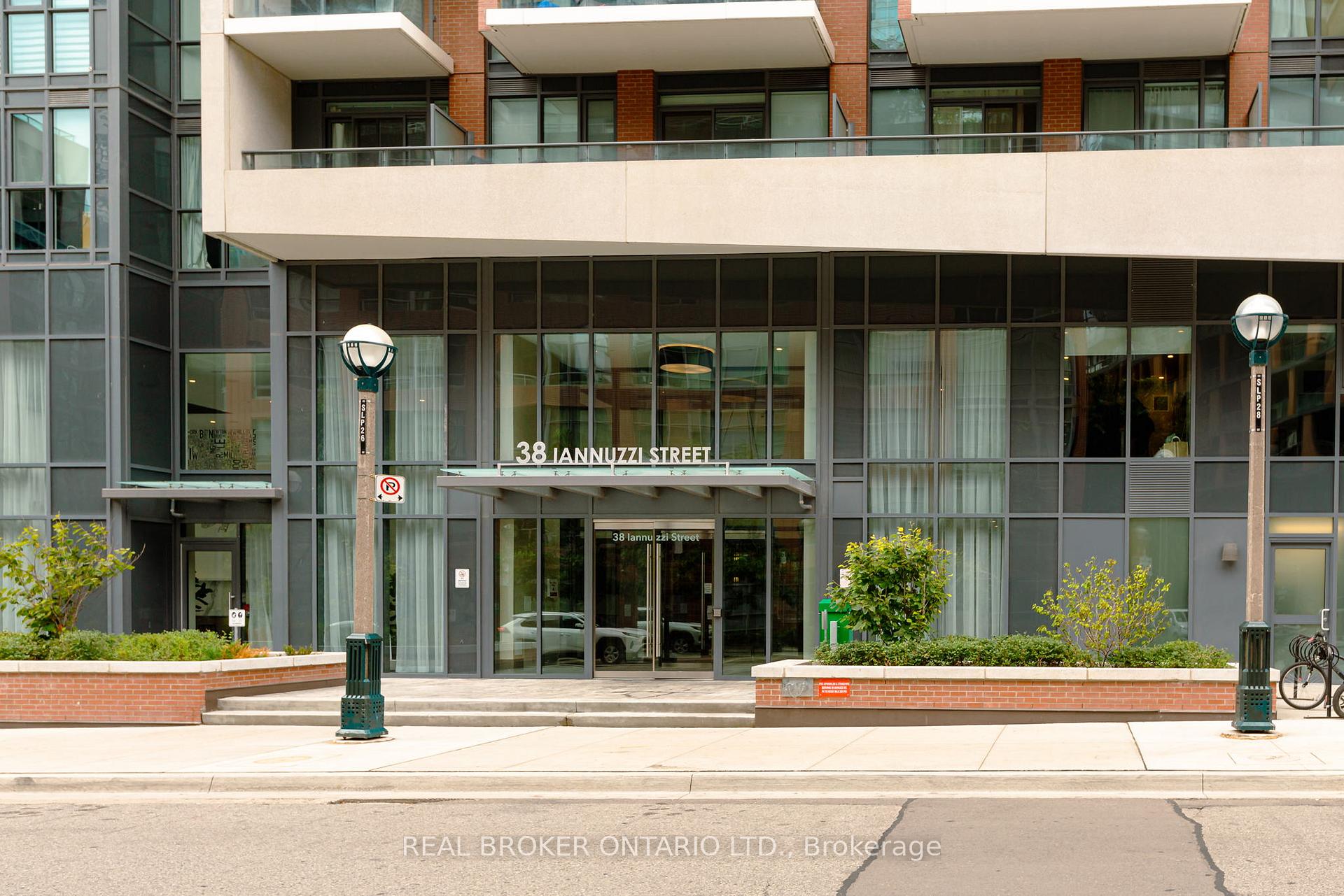 Photo 9 of Unit 1513, 38 Iannuzzi Street, Toronto, Niagara — HOMEH