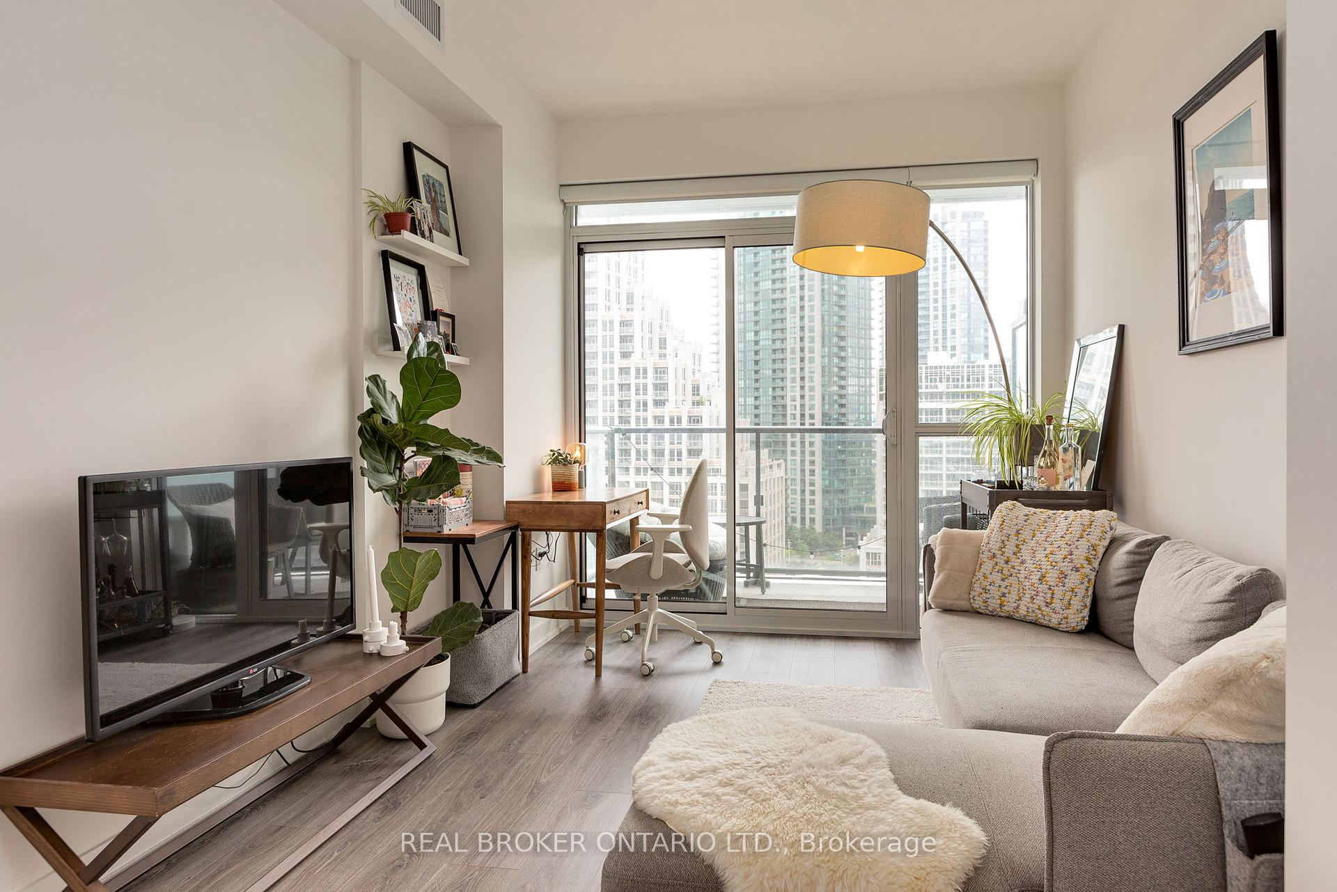 Photo 10 of Unit 1513, 38 Iannuzzi Street, Toronto, Niagara — HOMEH