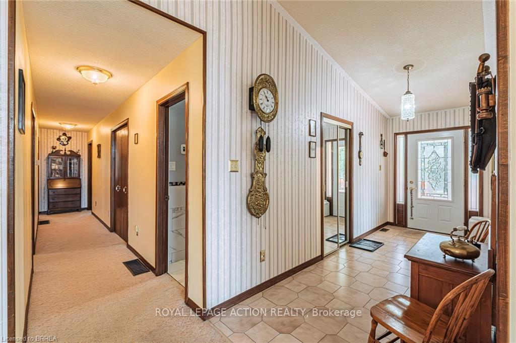 Photo 4 of 18 Cummings Street, Brant, Brantford Twp — HOMEH