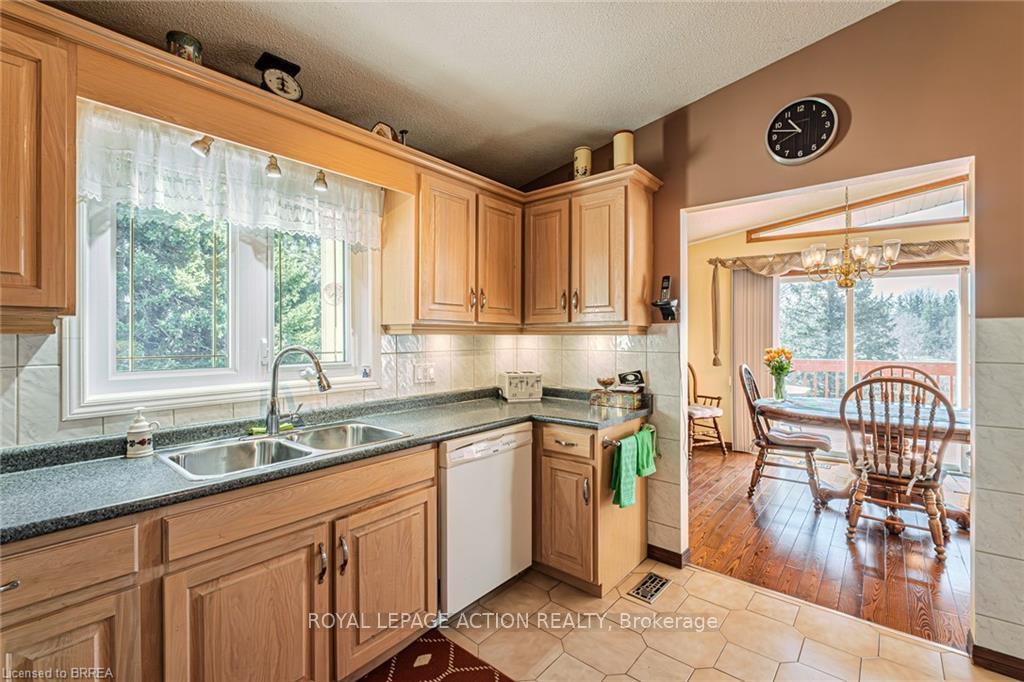 Photo 8 of 18 Cummings Street, Brant, Brantford Twp — HOMEH