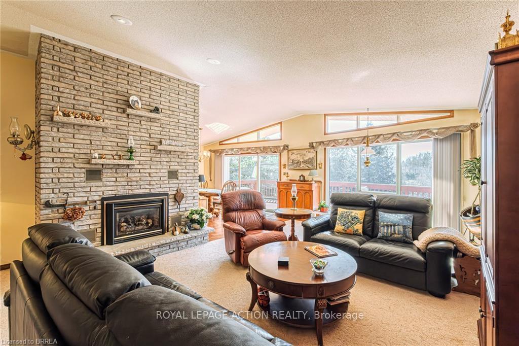 Photo 15 of 18 Cummings Street, Brant, Brantford Twp — HOMEH