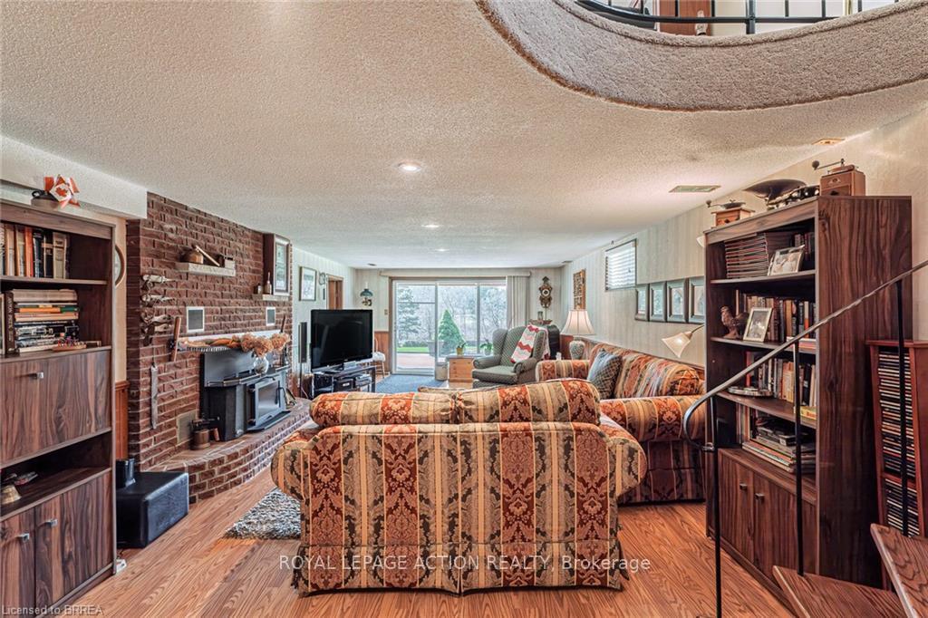 Photo 23 of 18 Cummings Street, Brant, Brantford Twp — HOMEH