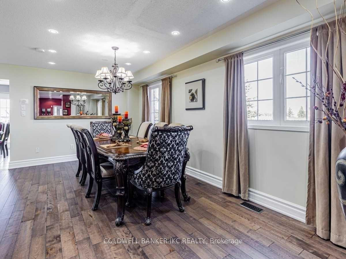 Photo 8 of 26 Hinsley Crescent, Ajax, Northeast Ajax — HOMEH