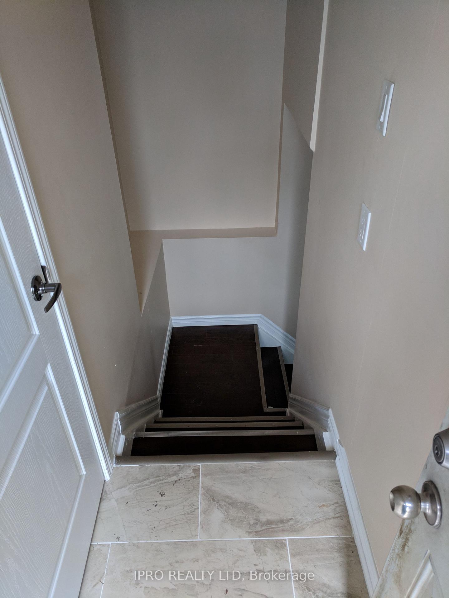Photo 2 of Unit Bsmt, 32 Brookdale Crescent, Brampton, Avondale — HOMEH