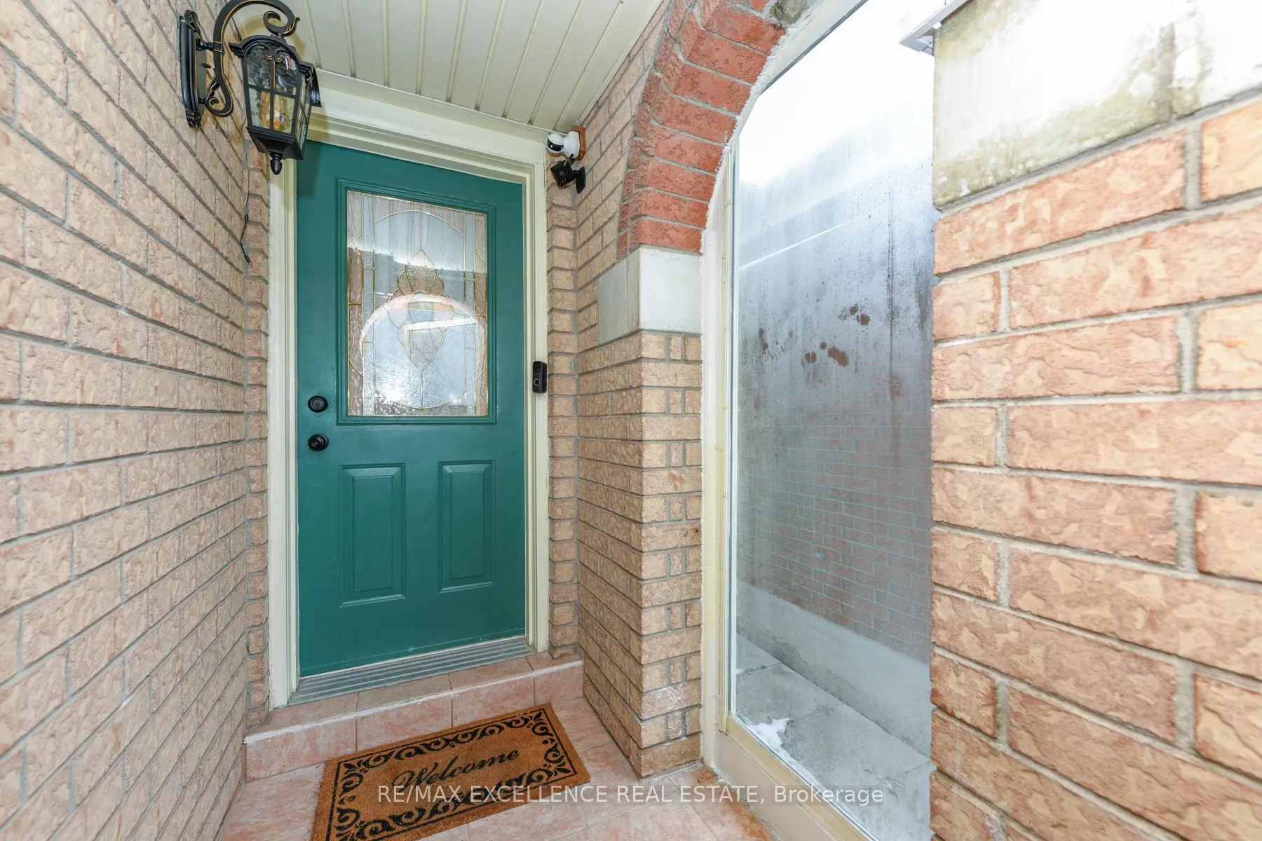 Photo 2 of 11 Arthurs Crescent, Brampton, Fletcher's West — HOMEH