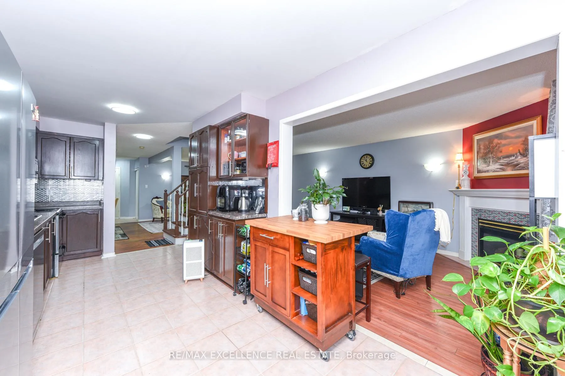 Photo 13 of 11 Arthurs Crescent, Brampton, Fletcher's West — HOMEH