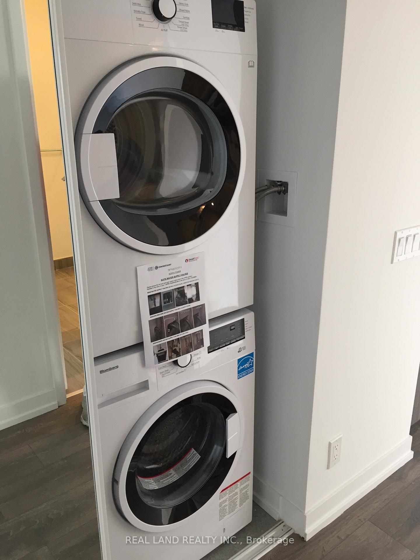 Photo 11 of Unit 705, 898 Portage Parkway, Vaughan, Vaughan Corporate Centre — HOMEH