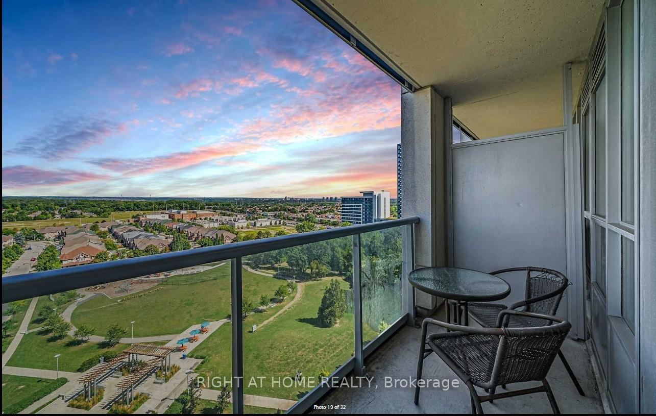 Photo 17 of Unit 908, 15 North Park Road, Vaughan, Beverley Glen — HOMEH