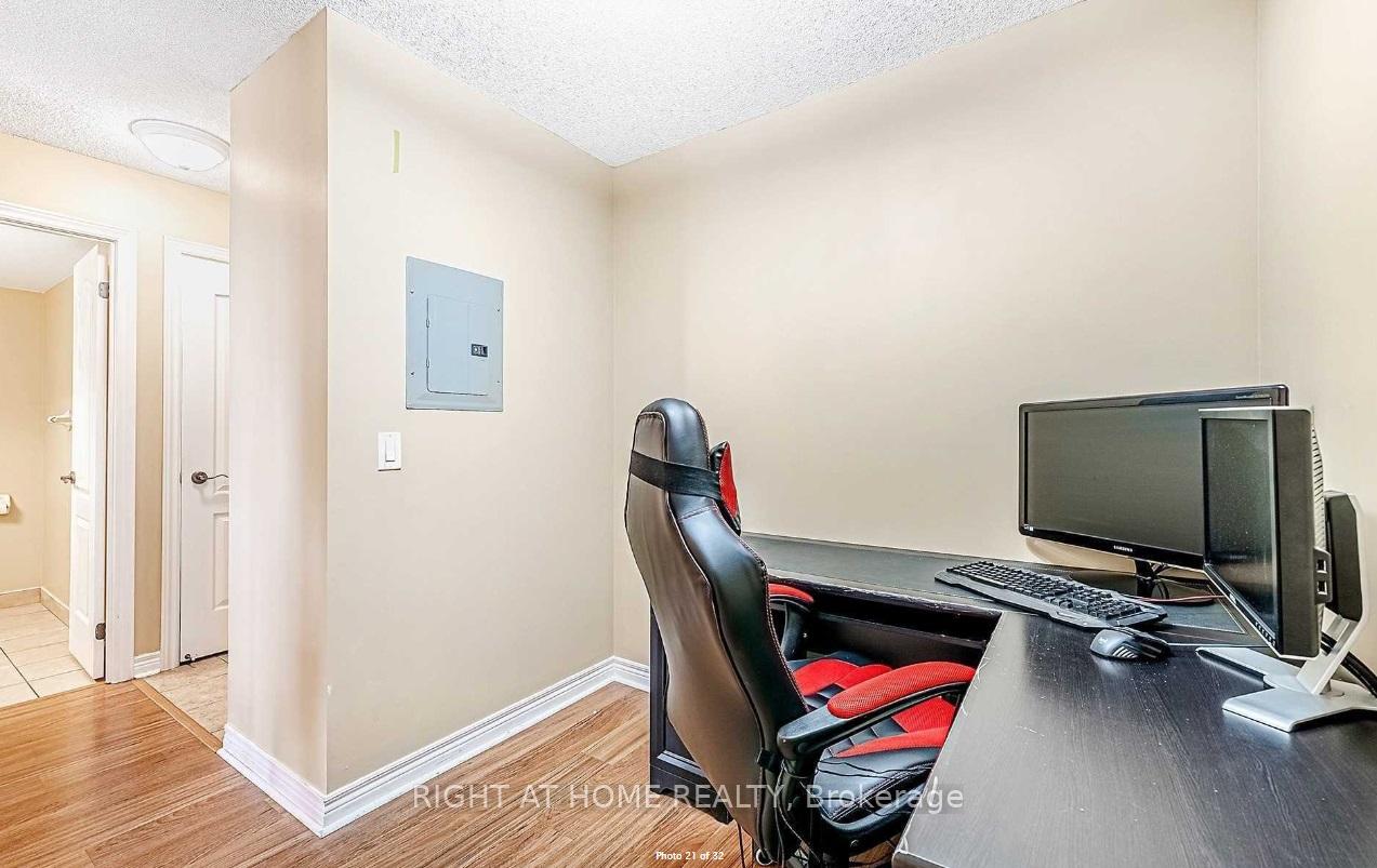 Photo 19 of Unit 908, 15 North Park Road, Vaughan, Beverley Glen — HOMEH