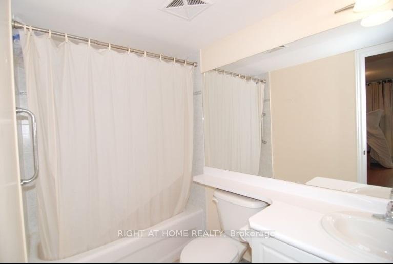 Photo 21 of Unit 908, 15 North Park Road, Vaughan, Beverley Glen — HOMEH