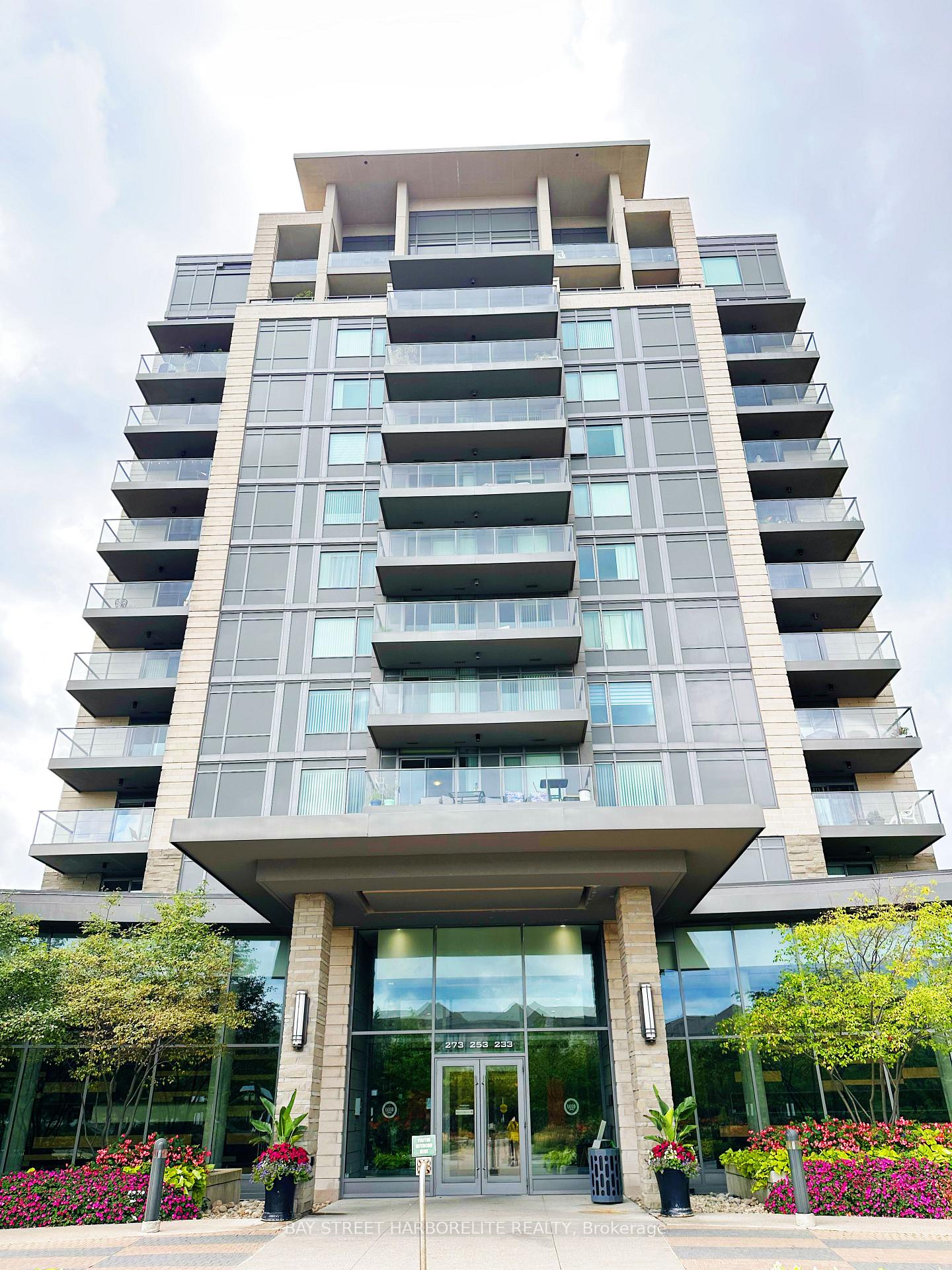 Front of Unit 212, 273 South Park Road
