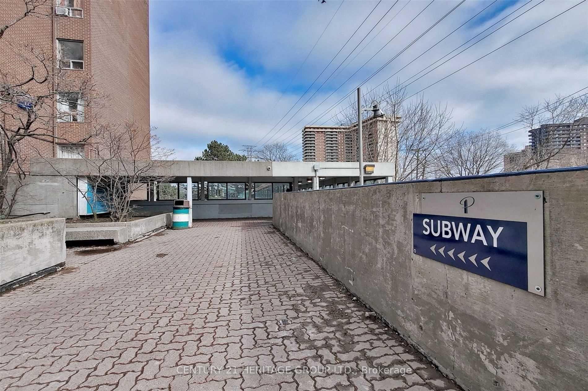 Photo 9 of Unit 2902, 1 Massey Square, Toronto, Danforth — HOMEH