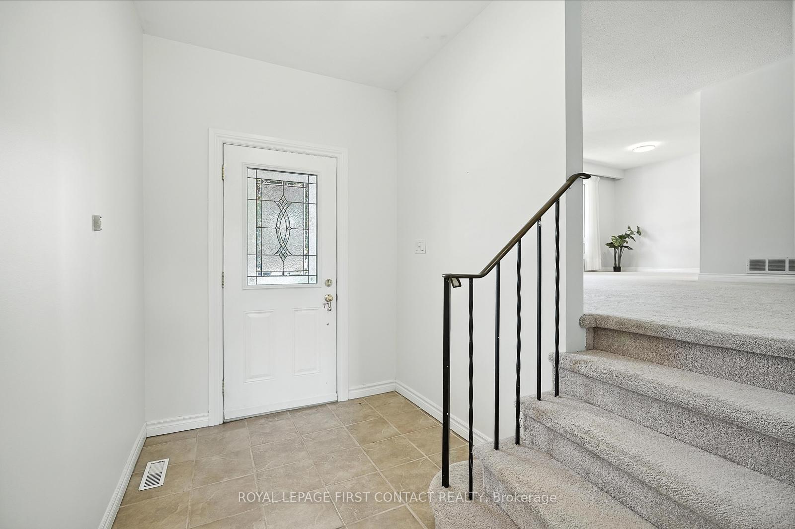 Photo 3 of 3 Cynthia Court, Barrie, Wellington — HOMEH
