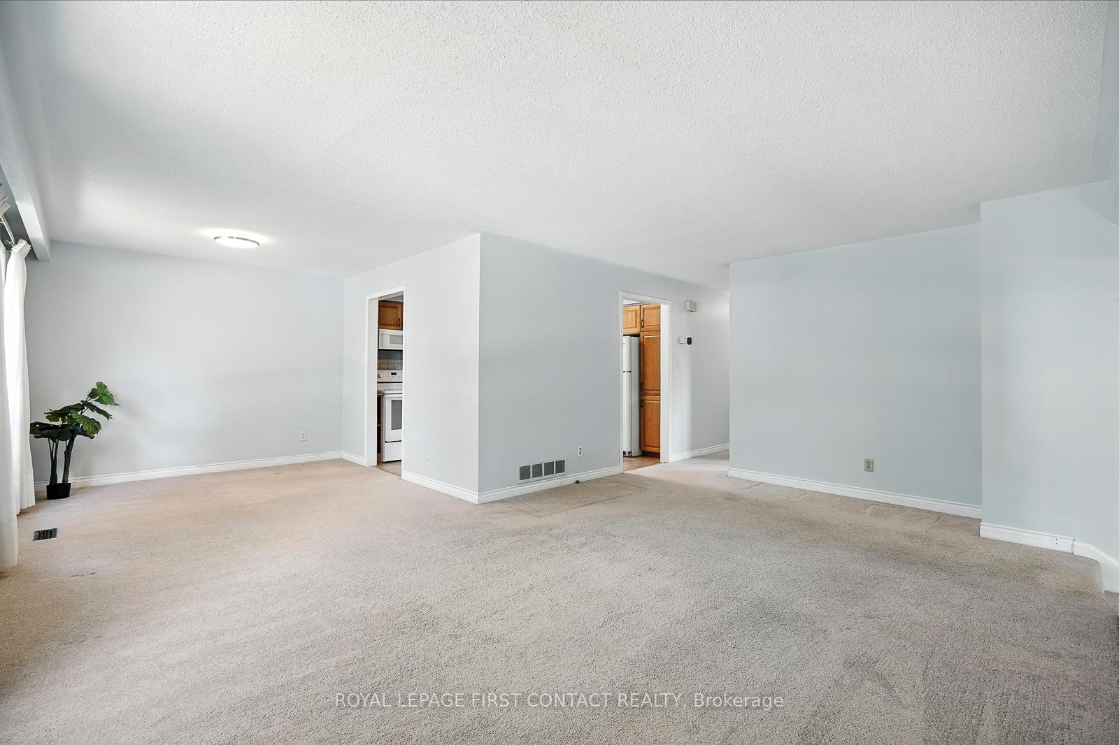 Photo 5 of 3 Cynthia Court, Barrie, Wellington — HOMEH