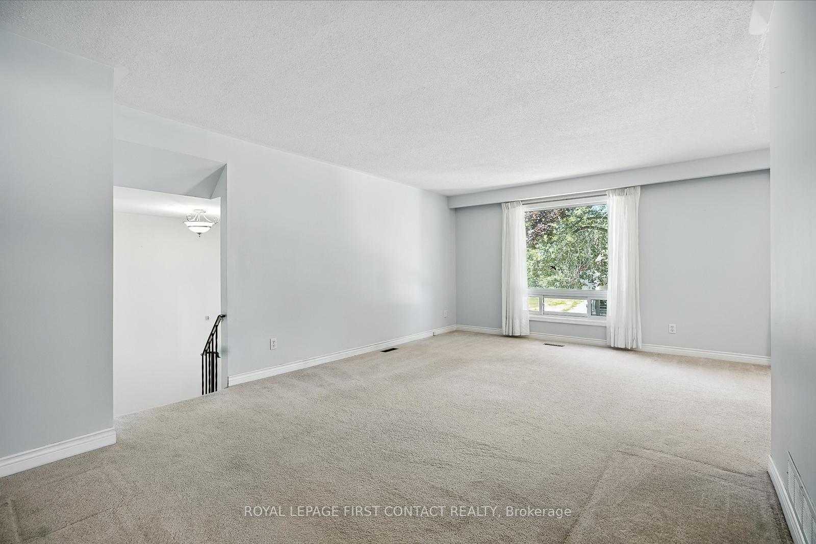 Photo 8 of 3 Cynthia Court, Barrie, Wellington — HOMEH
