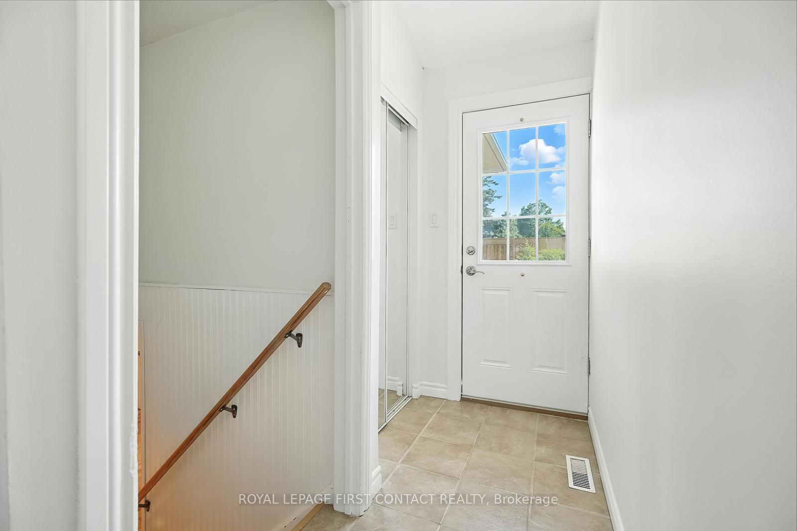 Photo 15 of 3 Cynthia Court, Barrie, Wellington — HOMEH
