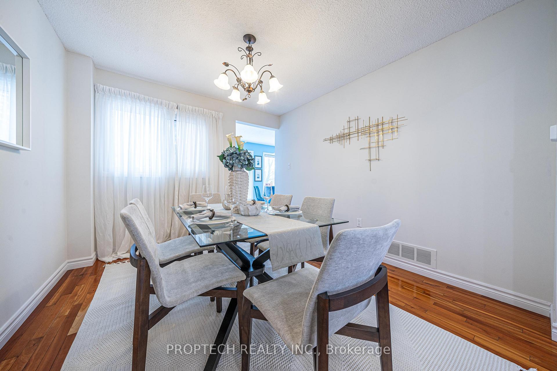 Photo 12 of 119 Kemano Road, Aurora, Aurora Heights — HOMEH