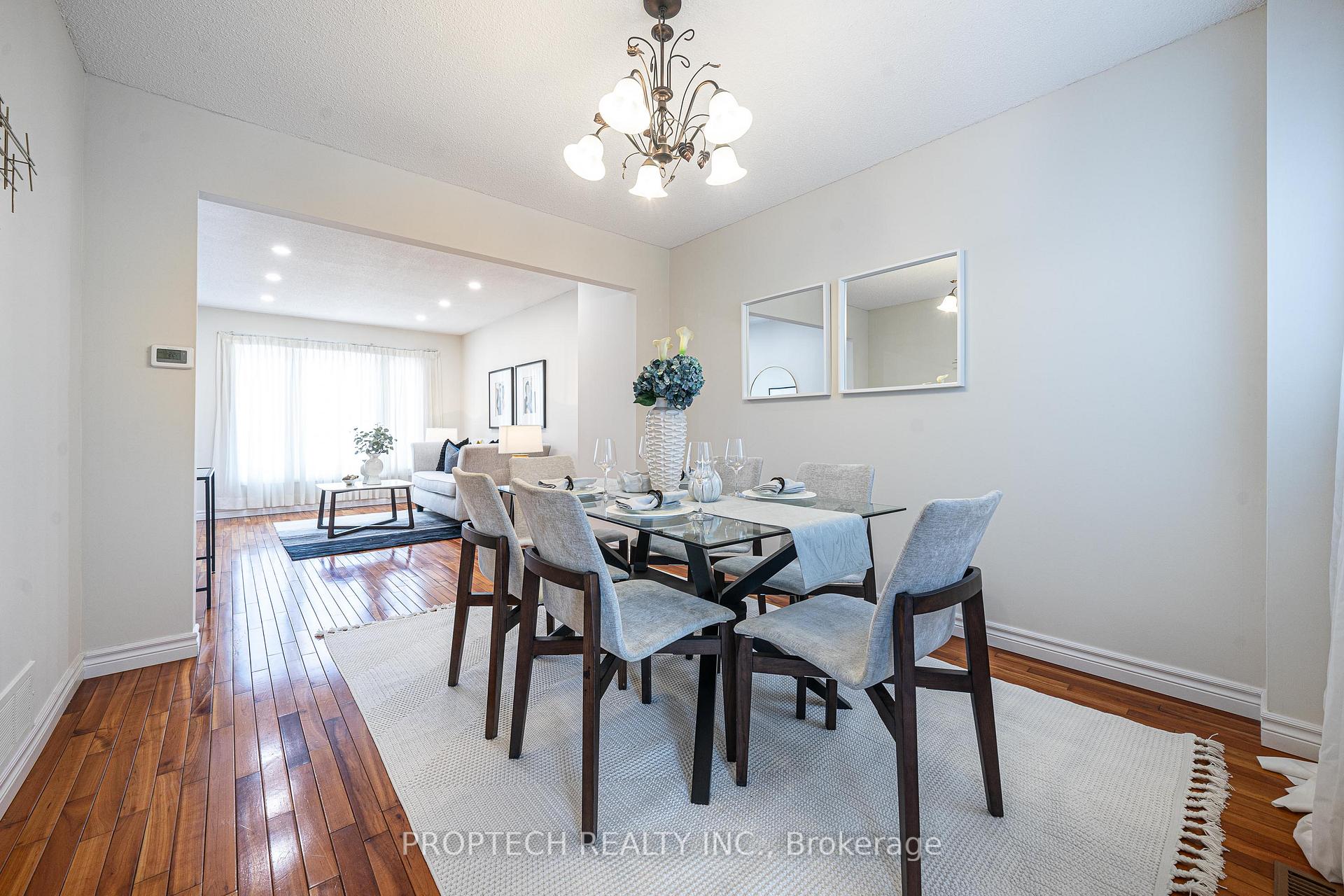 Photo 11 of 119 Kemano Road, Aurora, Aurora Heights — HOMEH