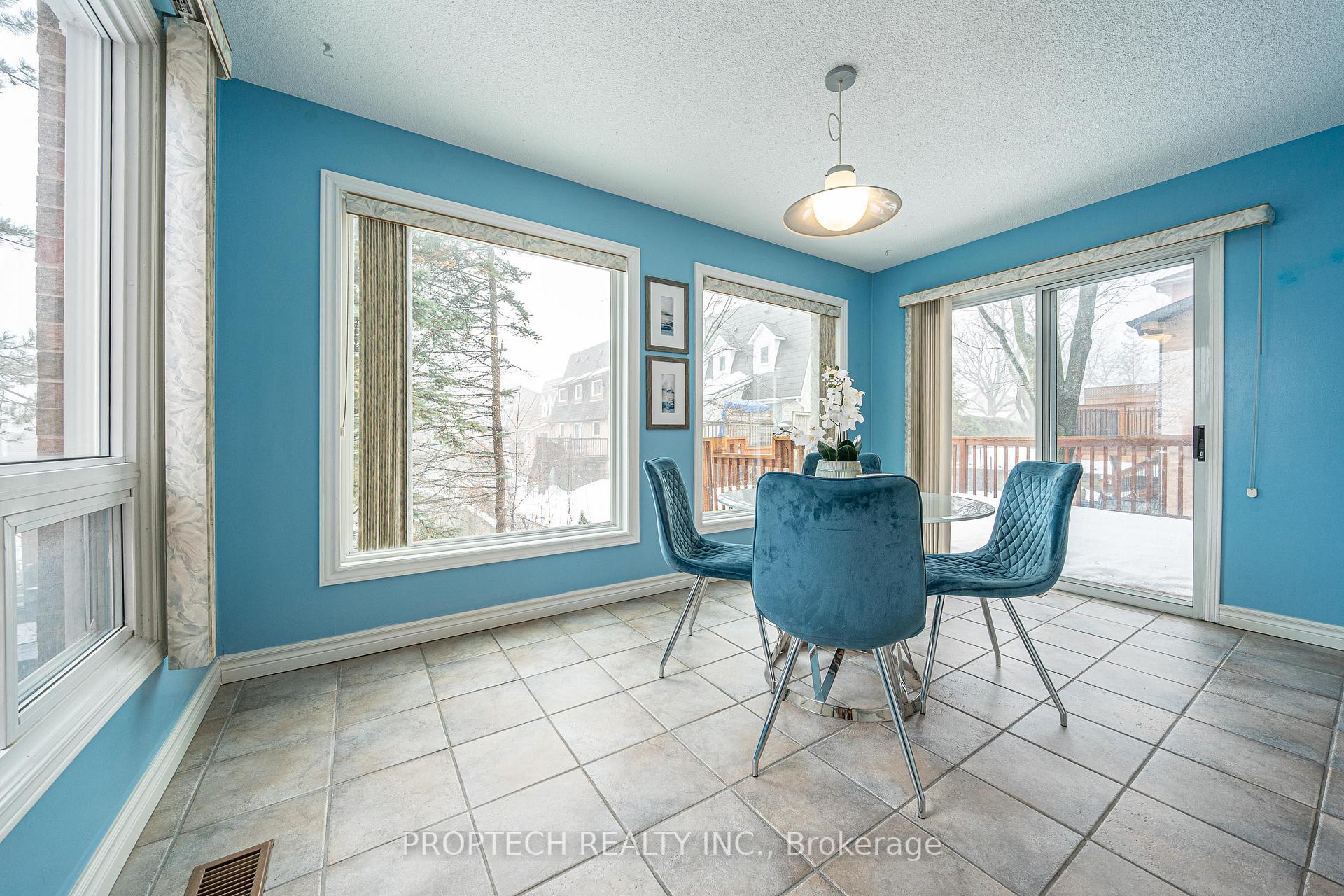 Photo 13 of 119 Kemano Road, Aurora, Aurora Heights — HOMEH