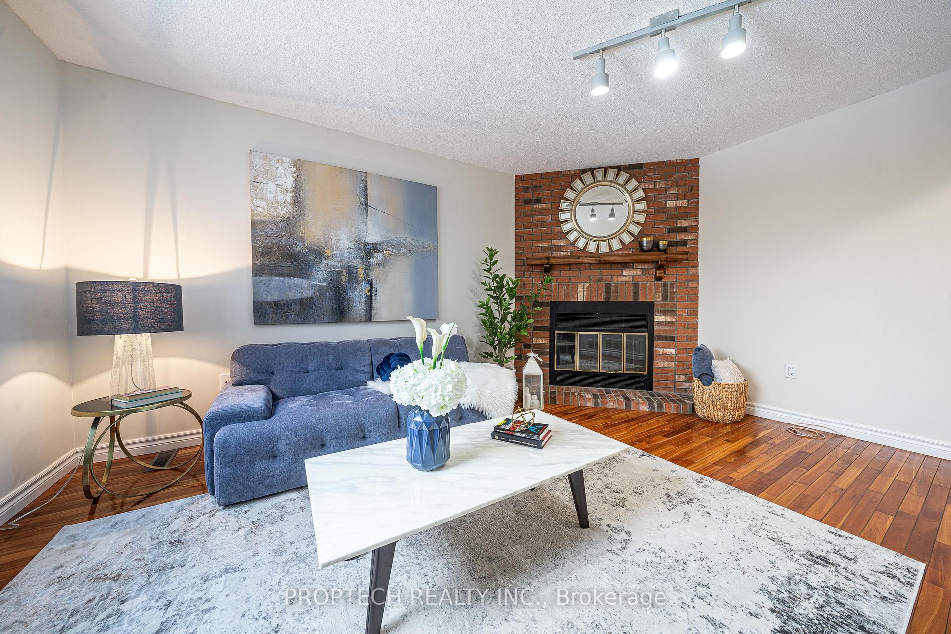 Photo 19 of 119 Kemano Road, Aurora, Aurora Heights — HOMEH