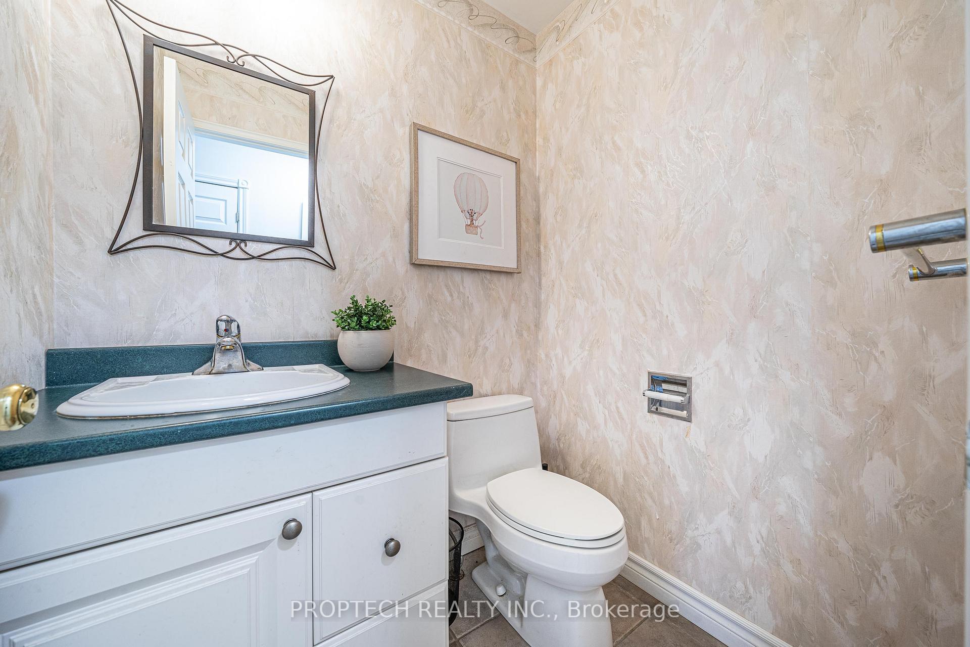 Photo 21 of 119 Kemano Road, Aurora, Aurora Heights — HOMEH