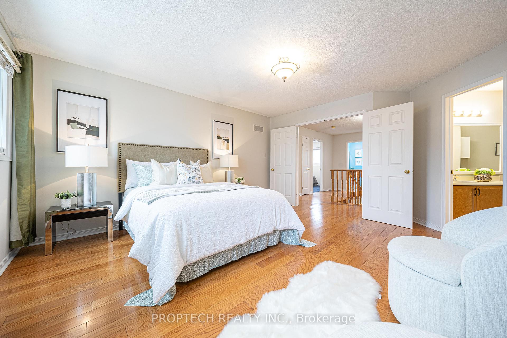 Photo 28 of 119 Kemano Road, Aurora, Aurora Heights — HOMEH