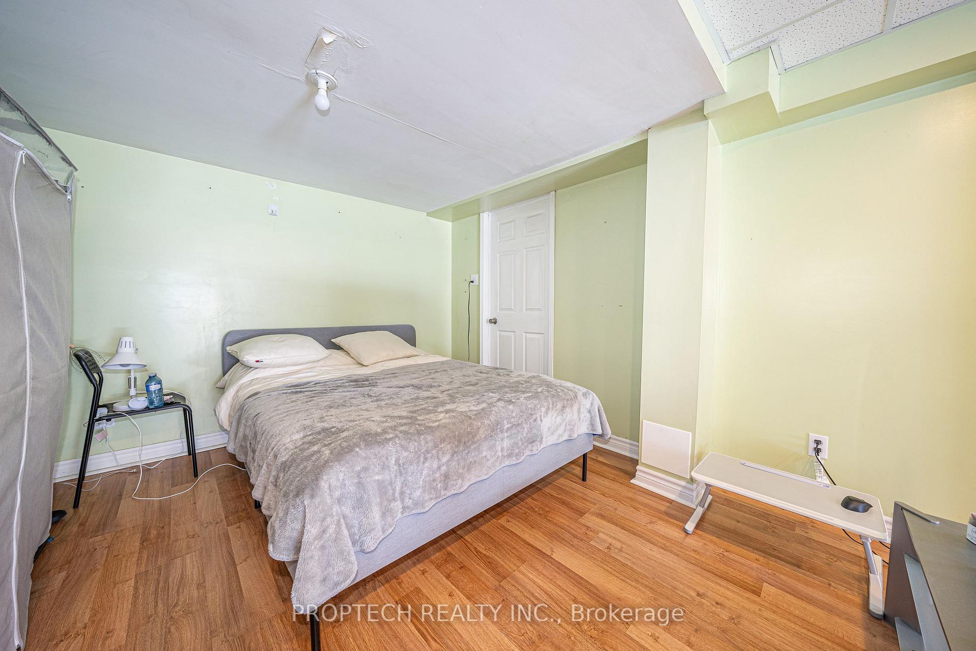 Photo 40 of 119 Kemano Road, Aurora, Aurora Heights — HOMEH