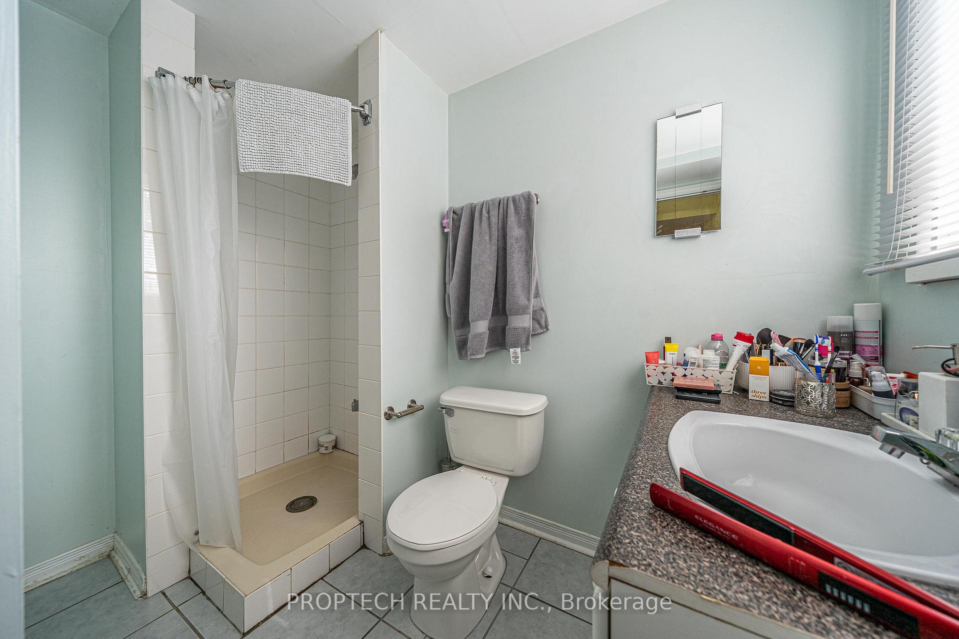 Photo 39 of 119 Kemano Road, Aurora, Aurora Heights — HOMEH
