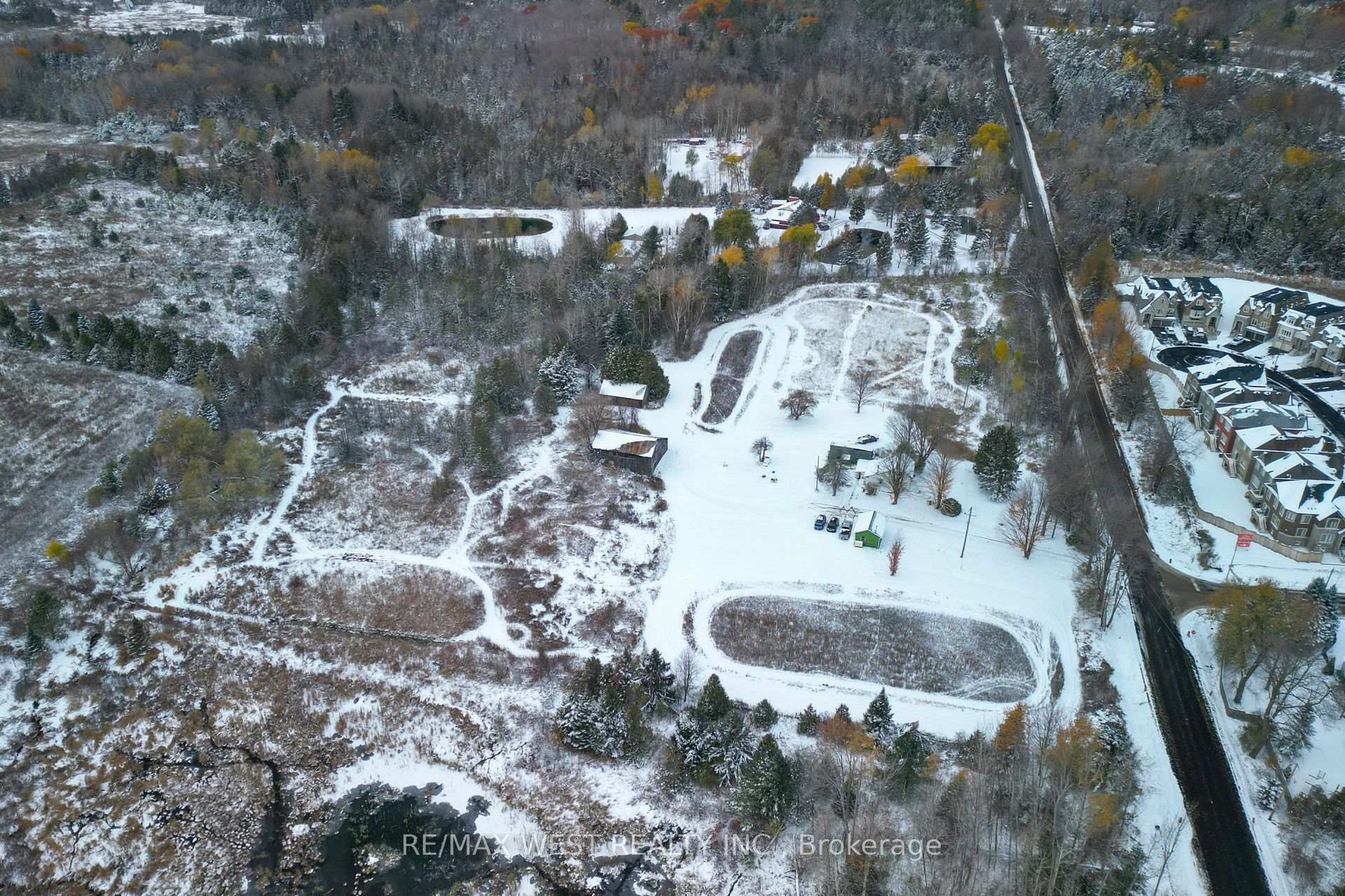 Photo 4 of 16062 Mountainview Road, Caledon, Rural Caledon — HOMEH