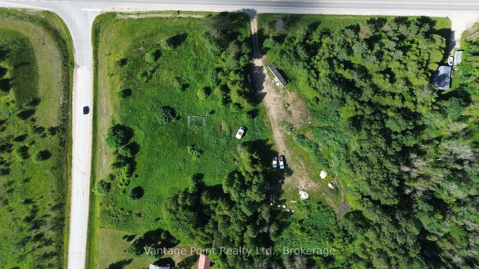 Photo 11 of 775381 10 Highway N, Chatsworth — HOMEH