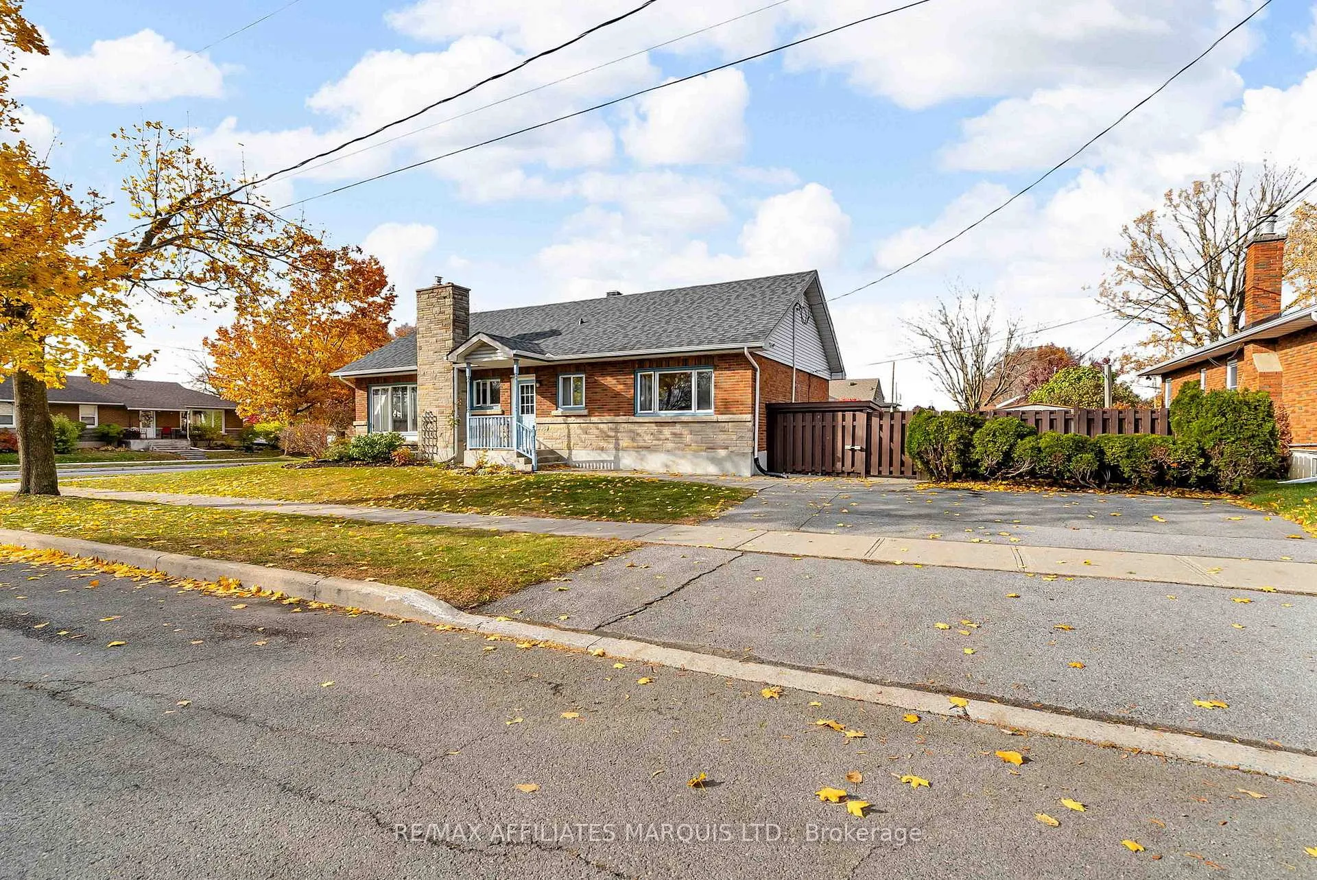 Photo 4 of 622 Guy Street, Cornwall — HOMEH