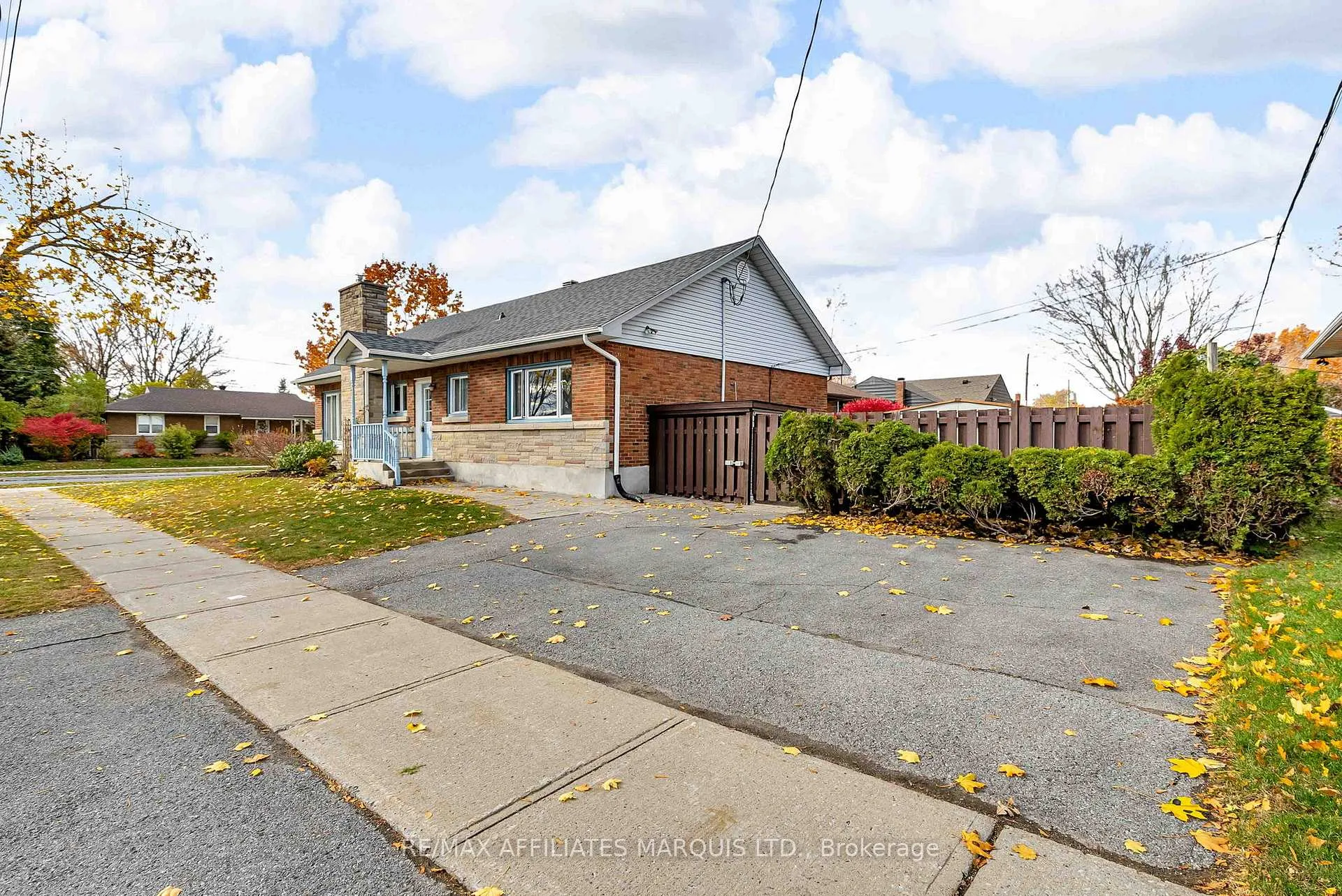 Photo 5 of 622 Guy Street, Cornwall — HOMEH