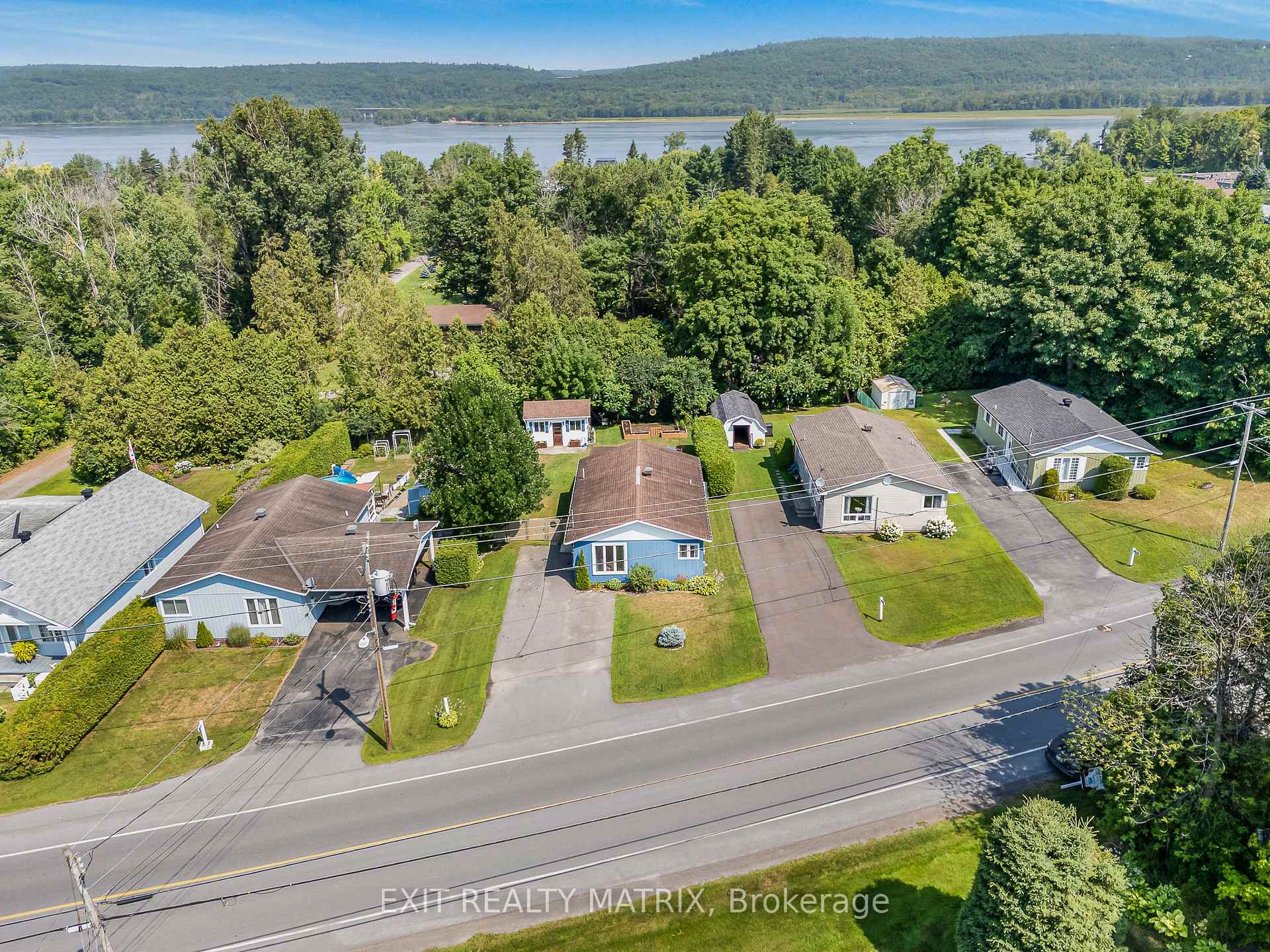 Photo 38 of 670 Front Road, Champlain, L'Orignal — HOMEH