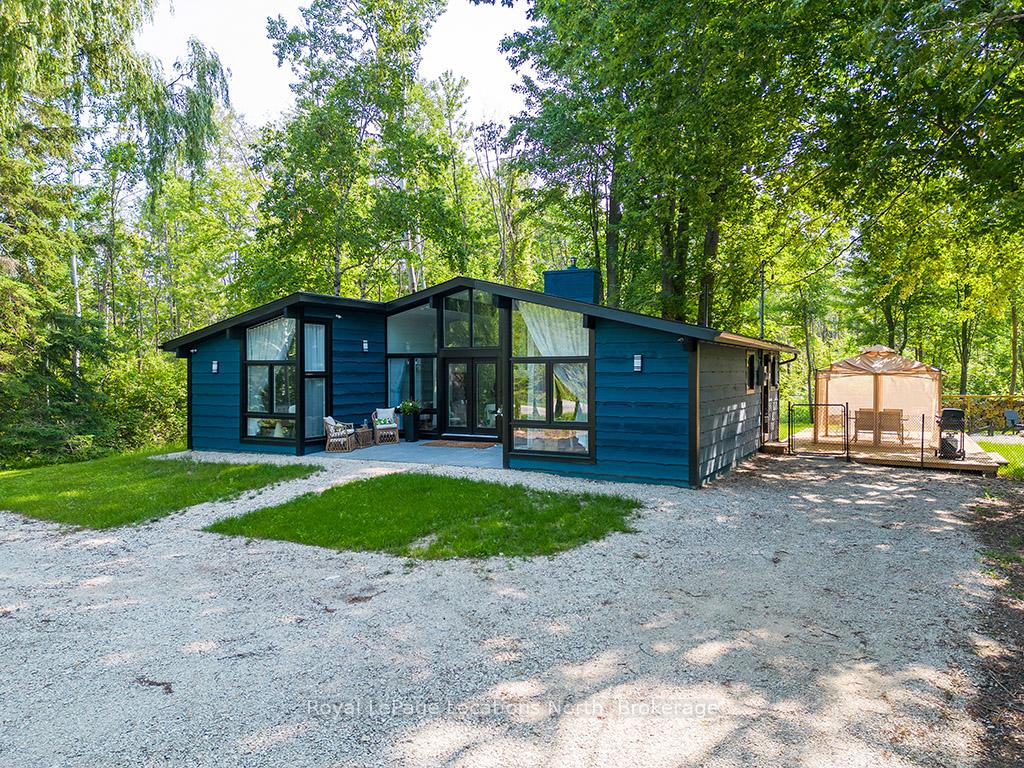 Photo 3 of 135 Longpoint Road, Collingwood — HOMEH