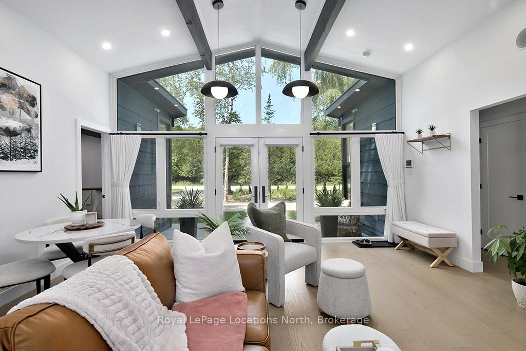 Photo 11 of 135 Longpoint Road, Collingwood — HOMEH