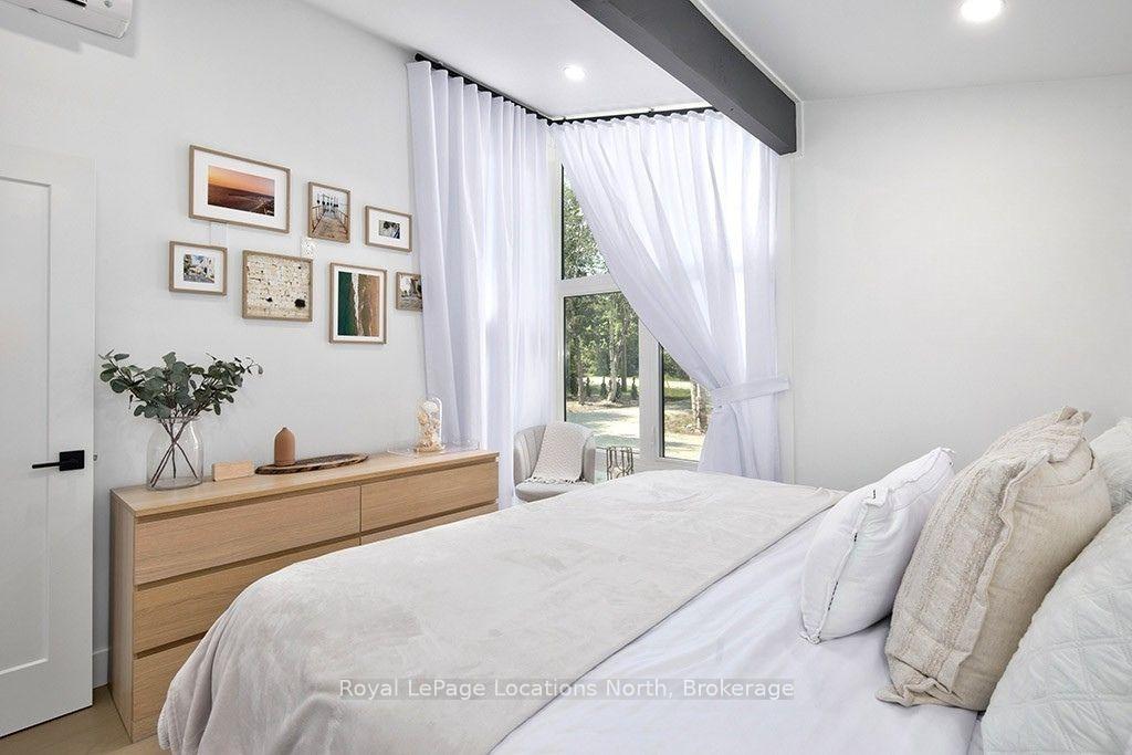 Photo 23 of 135 Longpoint Road, Collingwood — HOMEH
