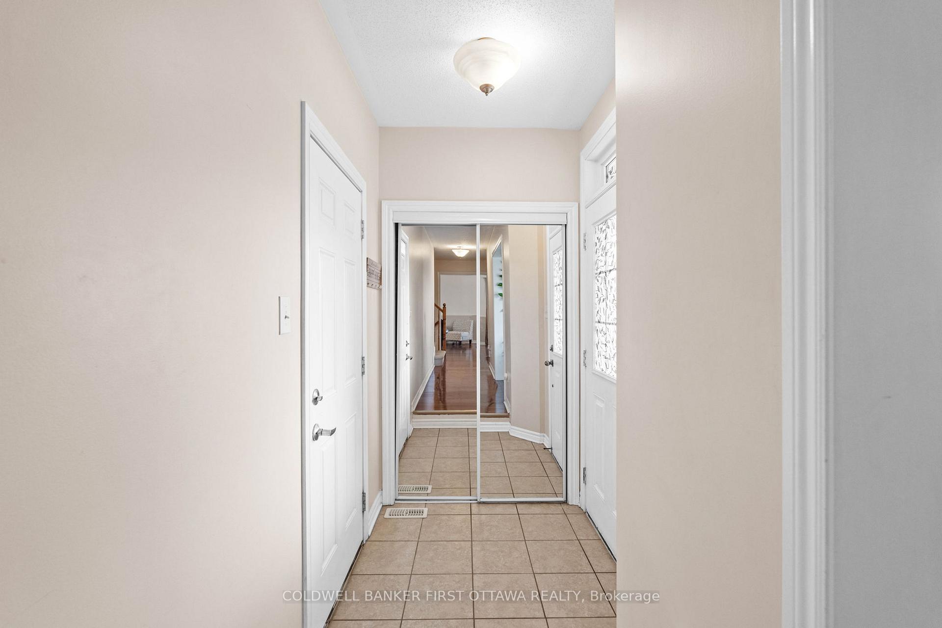 Photo 2 of 3627 Cambrian Road, Ottawa, Barrhaven - Half Moon Bay — HOMEH
