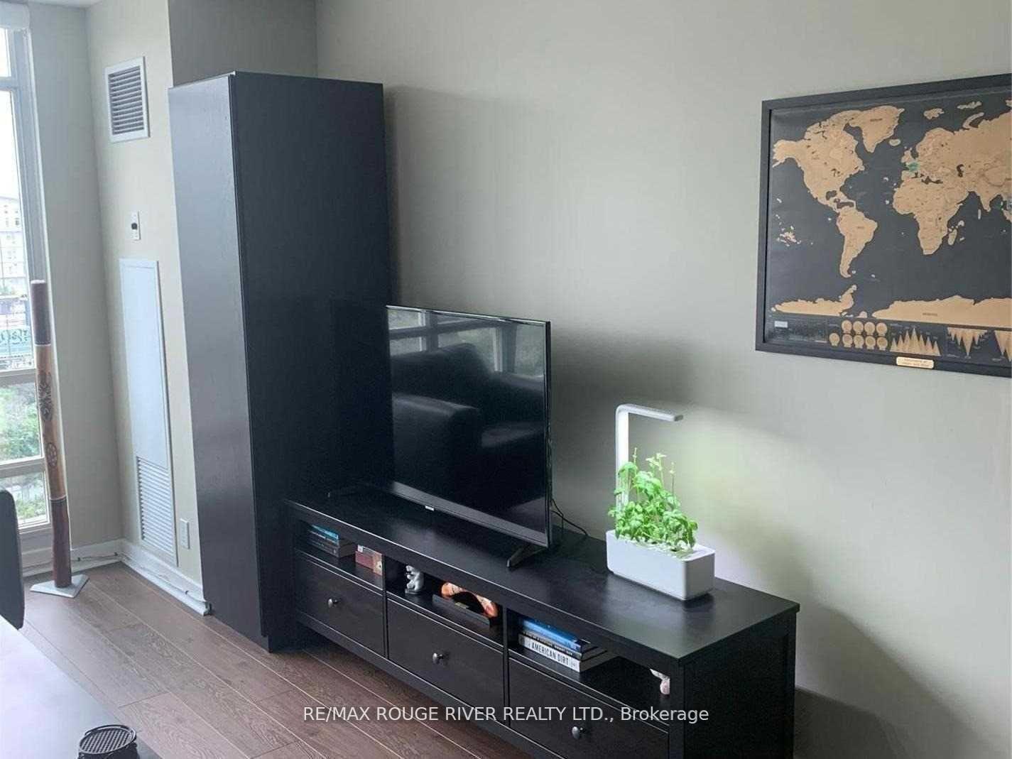 Photo 15 of Unit 809, 381 Front Street W, Toronto, Waterfront Communities — HOMEH