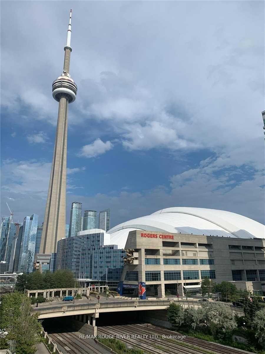 Photo 8 of Unit 809, 381 Front Street W, Toronto, Waterfront Communities — HOMEH