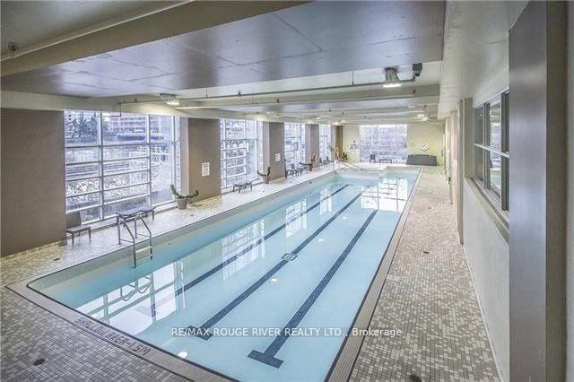 Photo 10 of Unit 809, 381 Front Street W, Toronto, Waterfront Communities — HOMEH