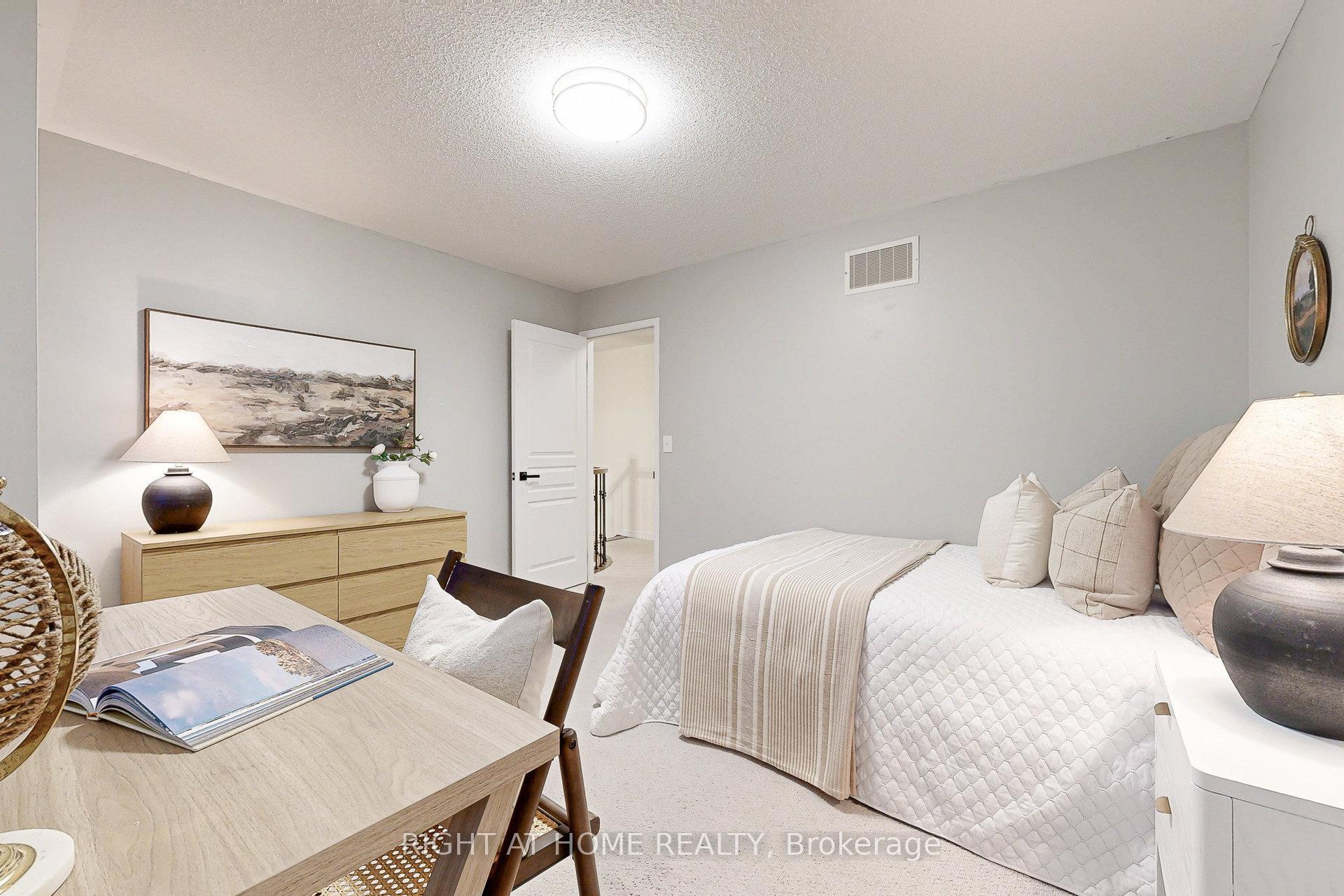 Photo 22 of 186 Bons Avenue, Clarington, Bowmanville — HOMEH