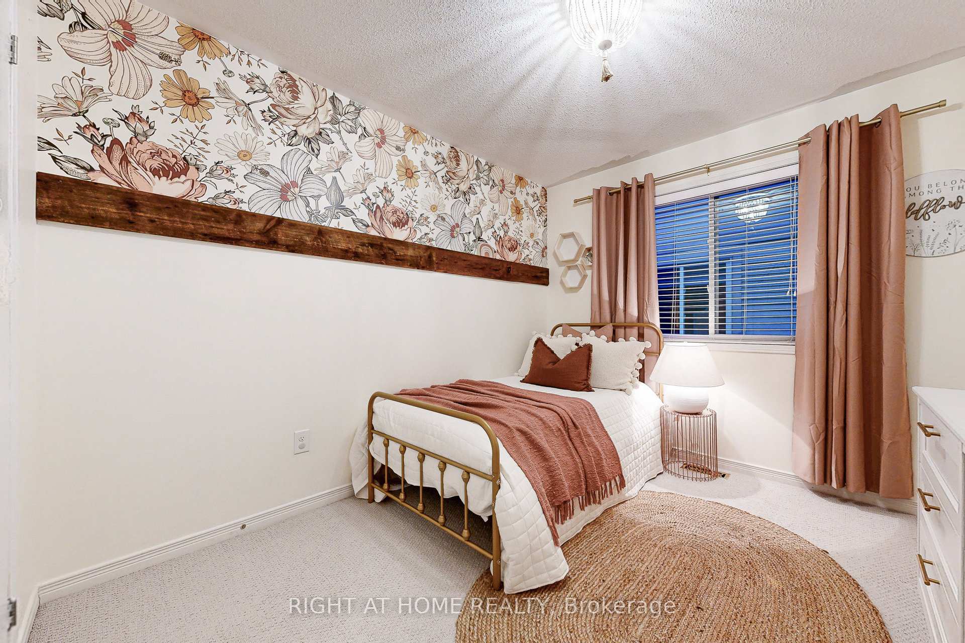 Photo 35 of 186 Bons Avenue, Clarington, Bowmanville — HOMEH