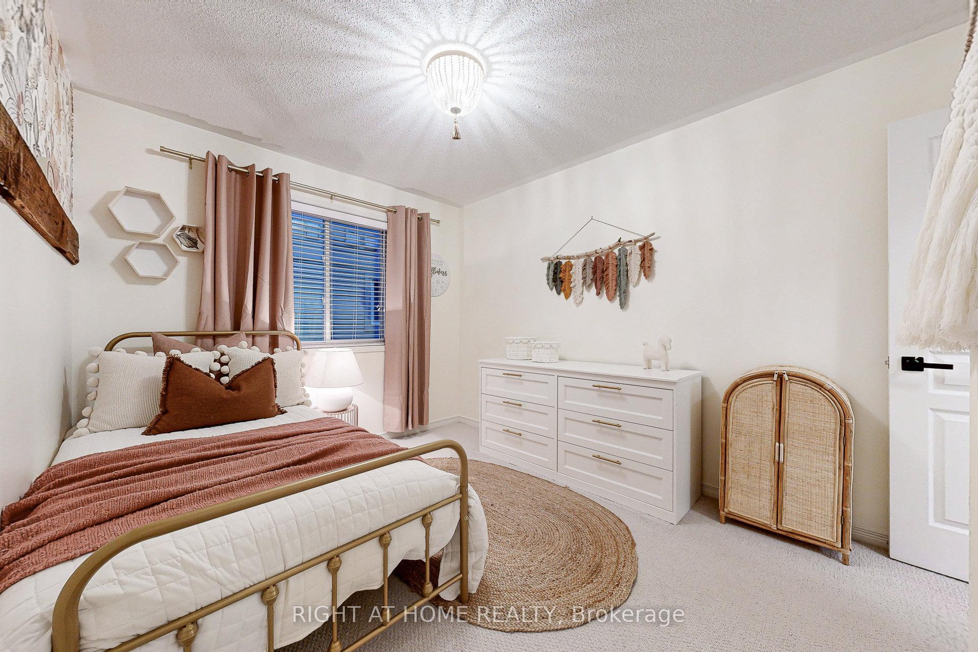 Photo 28 of 186 Bons Avenue, Clarington, Bowmanville — HOMEH